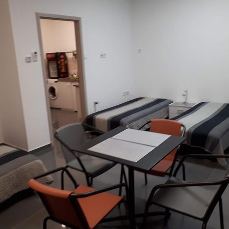 Kertvarosi Apartman ทิสเซาอีแวรอช ภายนอก รูปภาพ
