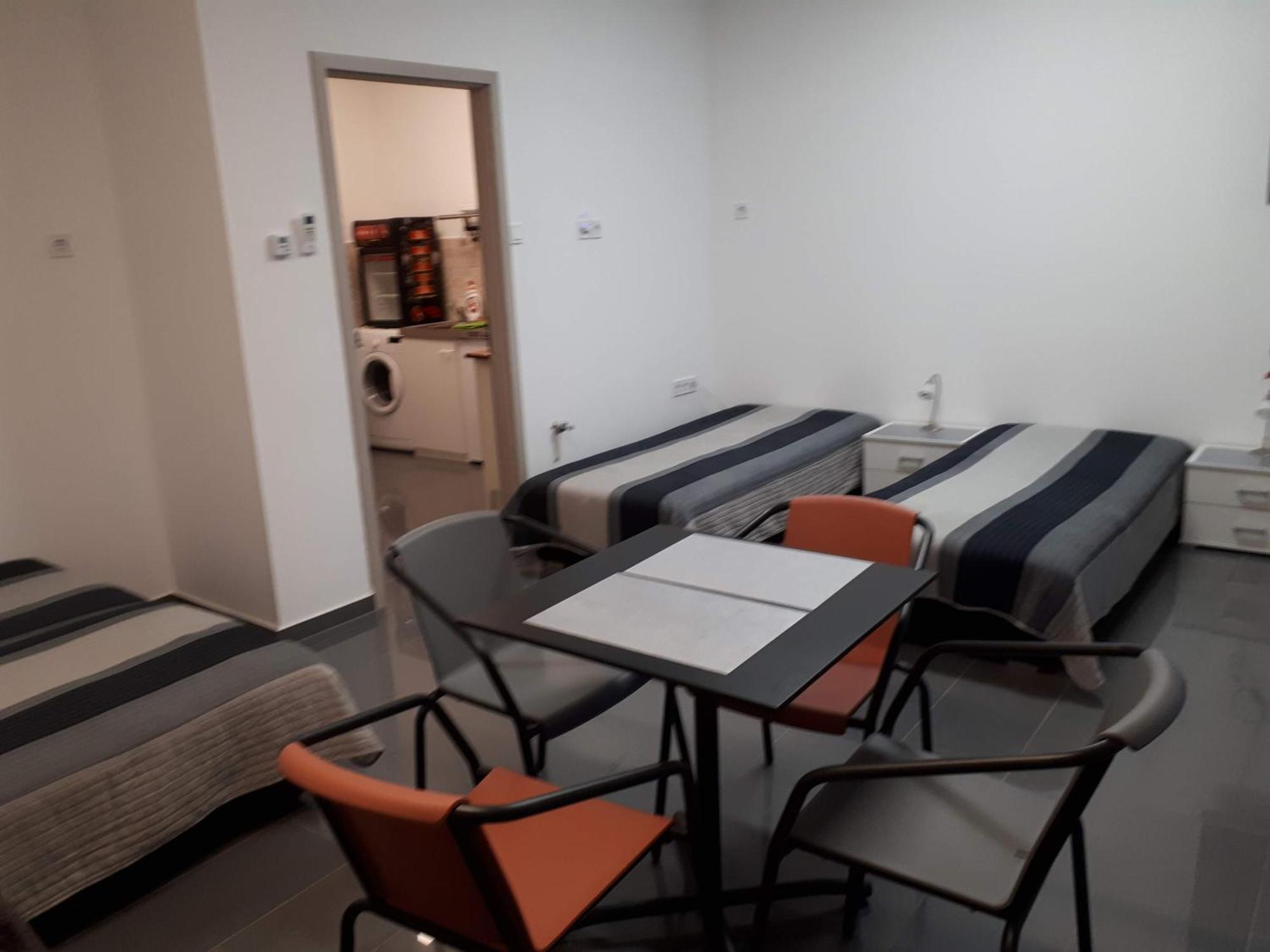 Kertvarosi Apartman ทิสเซาอีแวรอช ภายนอก รูปภาพ
