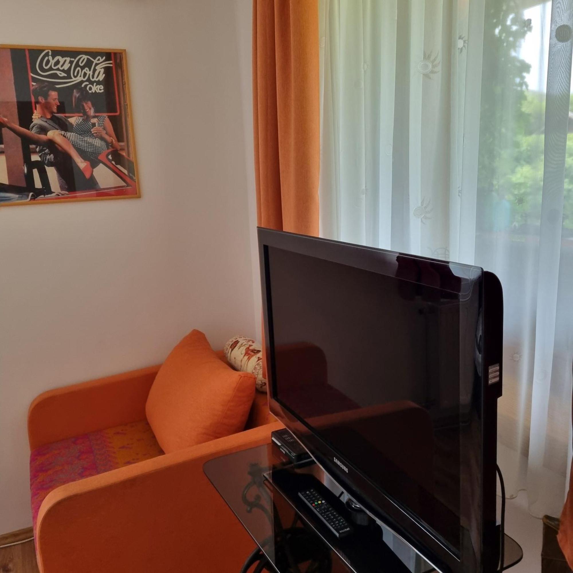 Kertvarosi Apartman ทิสเซาอีแวรอช ภายนอก รูปภาพ