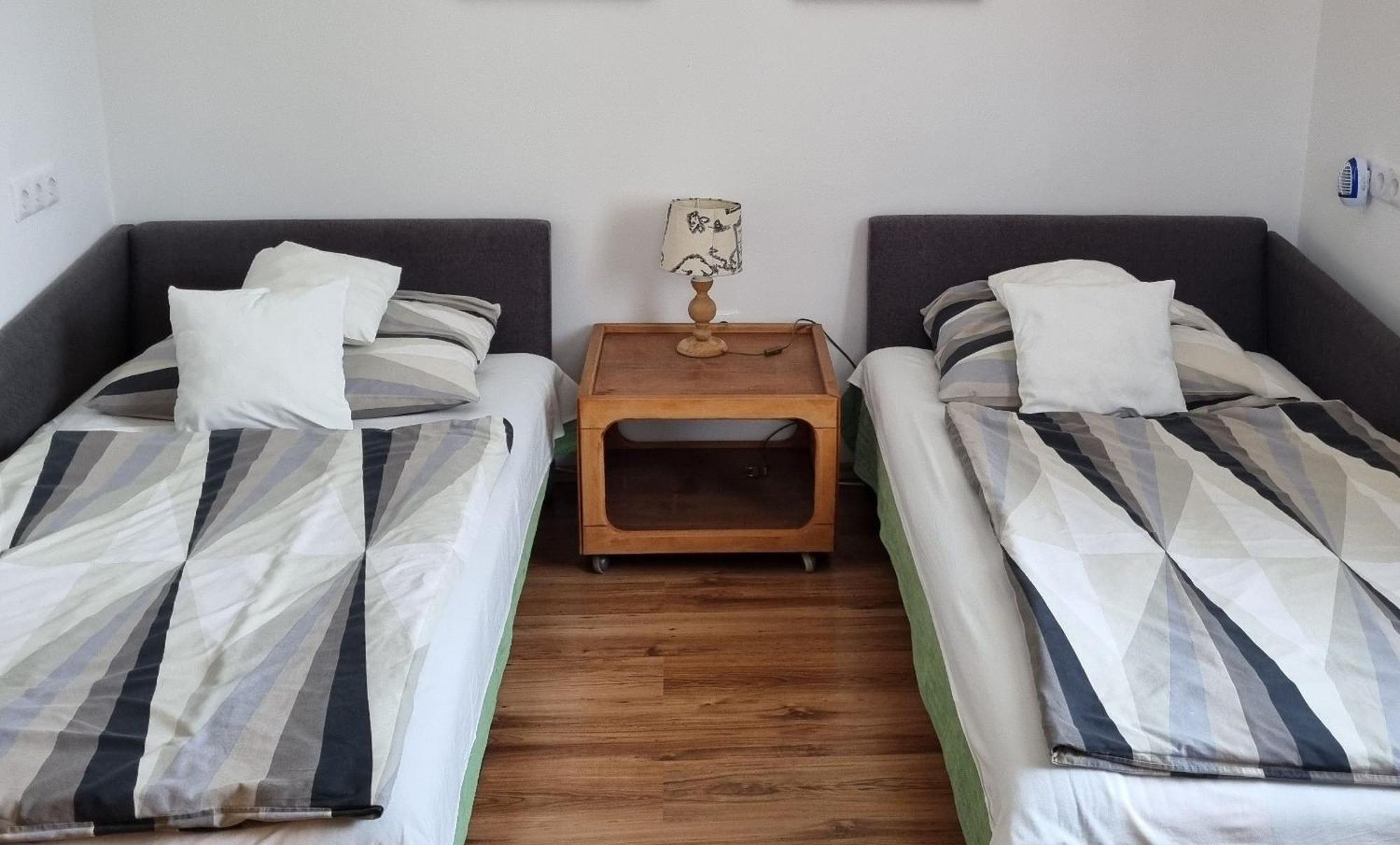 Kertvarosi Apartman ทิสเซาอีแวรอช ภายนอก รูปภาพ
